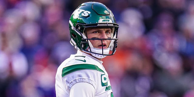 New York Jets quarterback Zach Wilson, #2, on the field against the New England Patriots in the first half at Gillette Stadium in Foxborough, Massachusetts, Nov. 20, 2022.