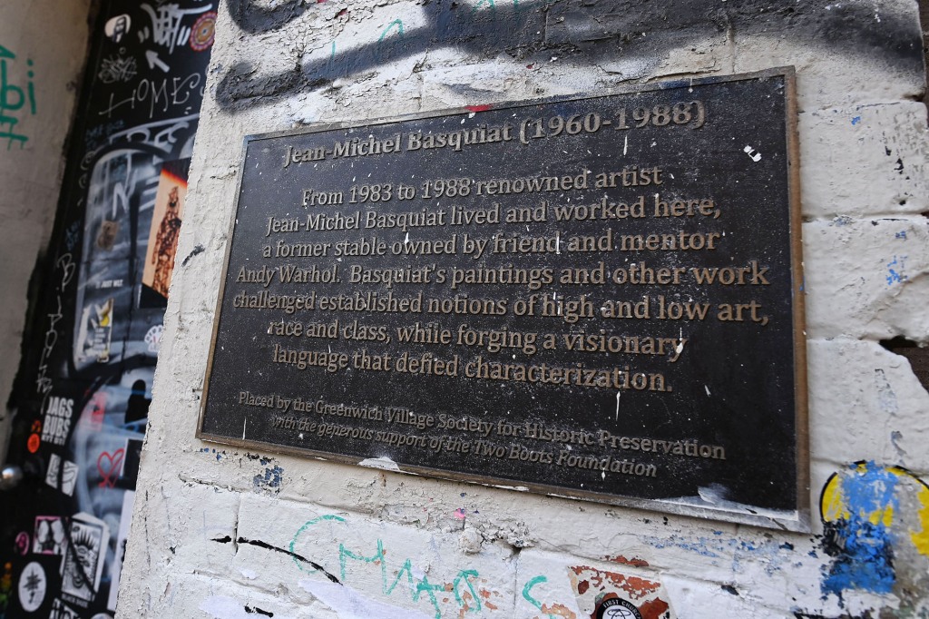 plaque marking Basquiat's time at 57 Great Jones St. 