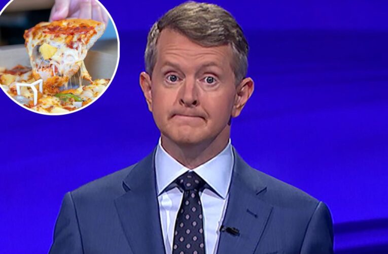 ‘Jeopardy!’ host Ken Jennings says he likes pineapple pizza — fans are disgusted