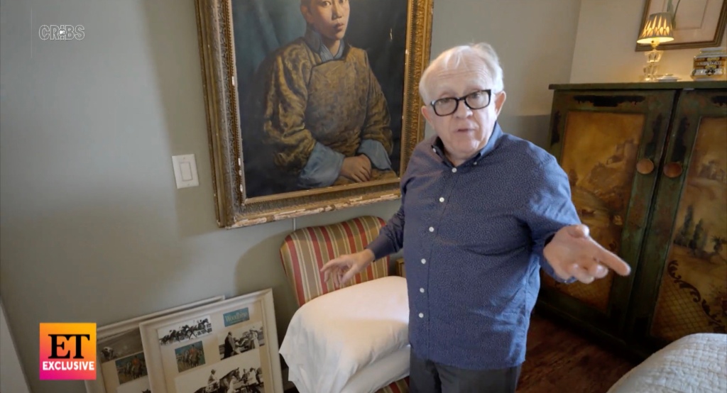 Leslie Jordan is giving fans a look inside his home on MTV "Cribs"