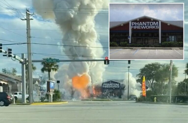 Fatal car crash in Florida sends fireworks store up in flames