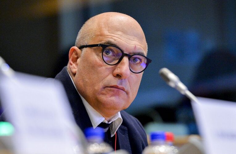 Corruption scandal: Italian socialists suspend MEP Andrea Cozzolino until investigation concludes