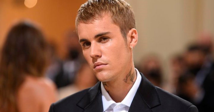 Justin Bieber asks fans not to buy ‘trash’ merchandise from H&M