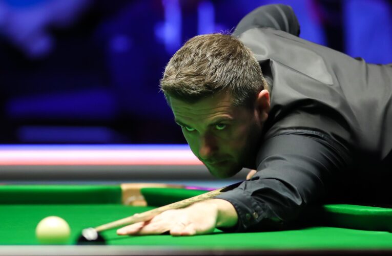 Mark Selby roars back to beat Shaun Murphy and advance to last-eight of English Open, Mark Allen also through