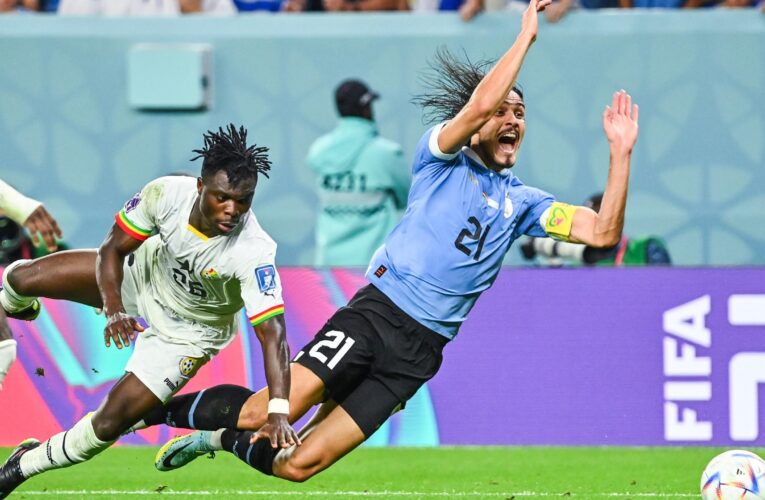 ‘You can see why they’re fuming’ – Uruguay should have been awarded a late penalty against Ghana, agree pundits