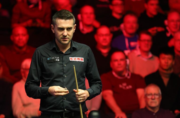 Mark Selby gets the best of Ali Carter to advance to English Open semi-finals