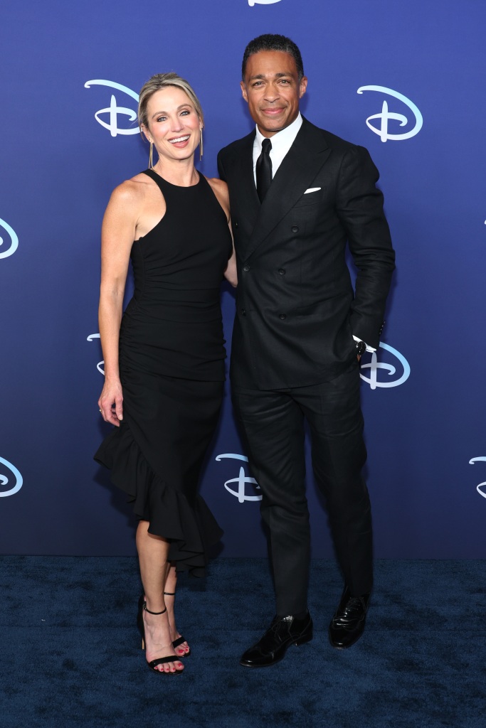 A picture of Amy Robach and TJ Holmes at the 2022 ABC Disney Upfront at Basketball City.