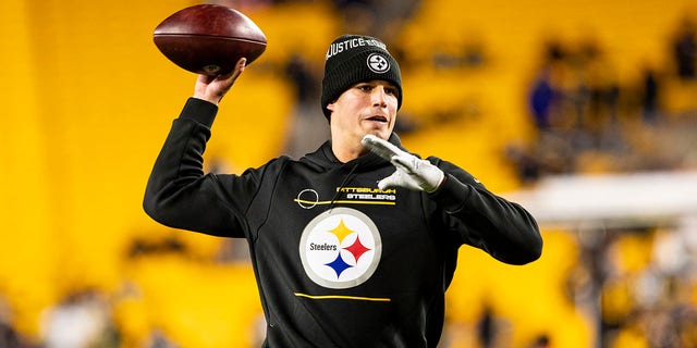 Pittsburgh Steelers quarterback Mason Rudolph warms up during a game against the Cleveland Browns Jan. 3, 2022, in Pittsburgh. 