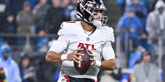 Marcus Mariota of the Atlanta Falcons attempts a pass during the second quarter against the Carolina Panthers at Bank of America Stadium on Nov. 10, 2022, in Charlotte, North Carolina.