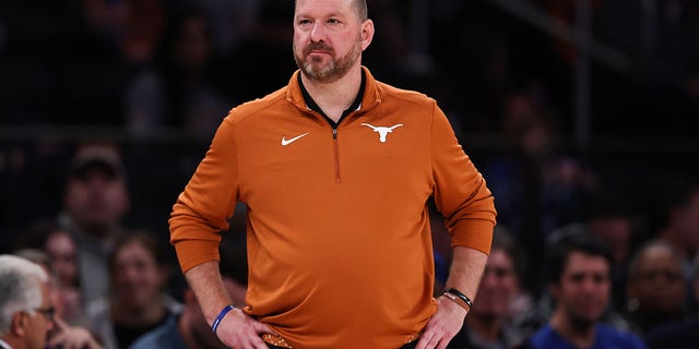 Texas Longhorns head coach Chris Beard at Madison Square Garden on Dec. 6, 2022, in New York City.