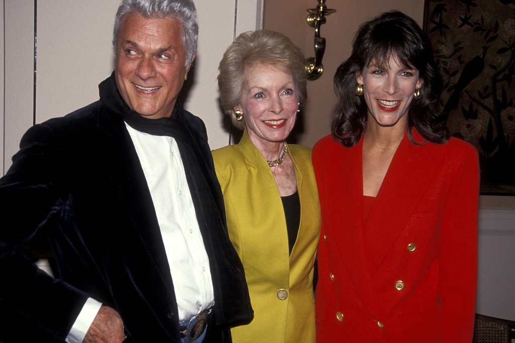 Jamie Lee Curtis and family