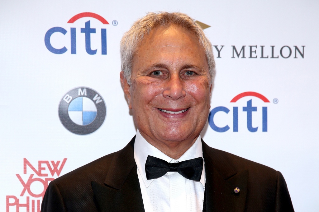 Oscar-winner John Corigliano is accused of not accepting female students. 