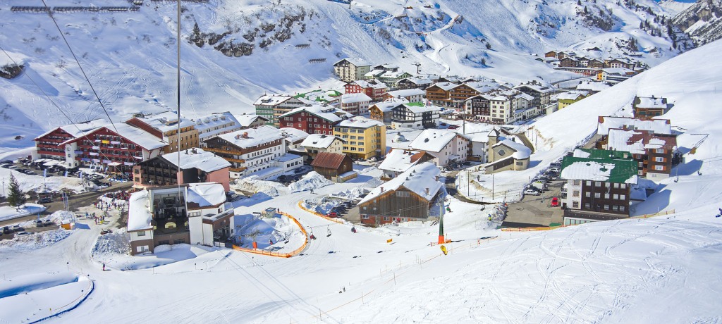ski resort
