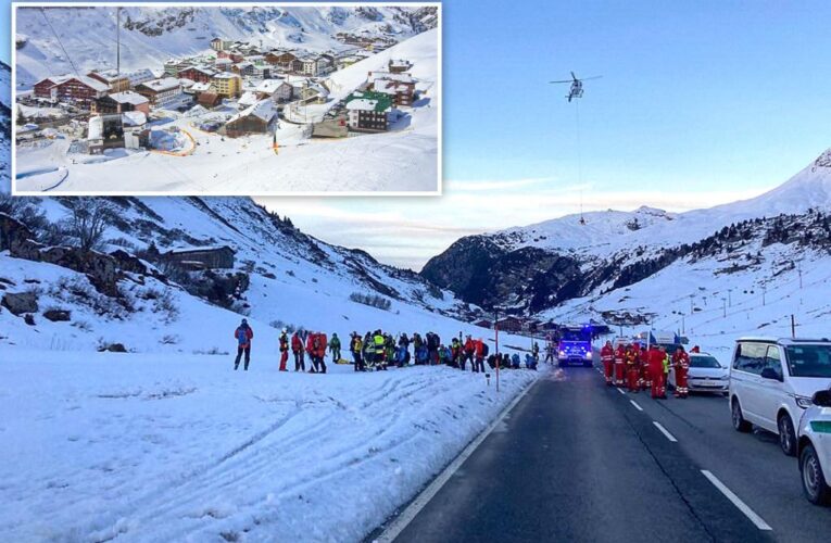 At least 10 people buried in Austrian avalanche Christmas Day