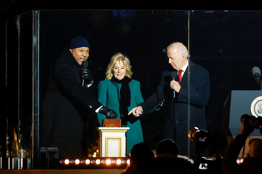 LL Cool J, Jill Biden, and Joe Biden light the National Christmas Tree.