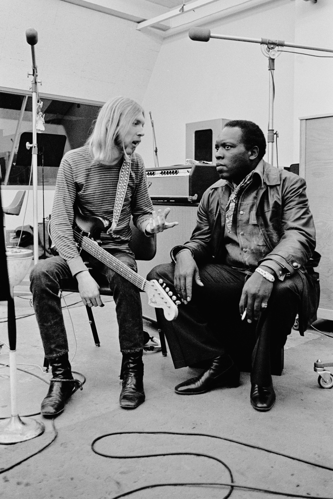 Guitarist Duane Allman with Curtis in 1969. 