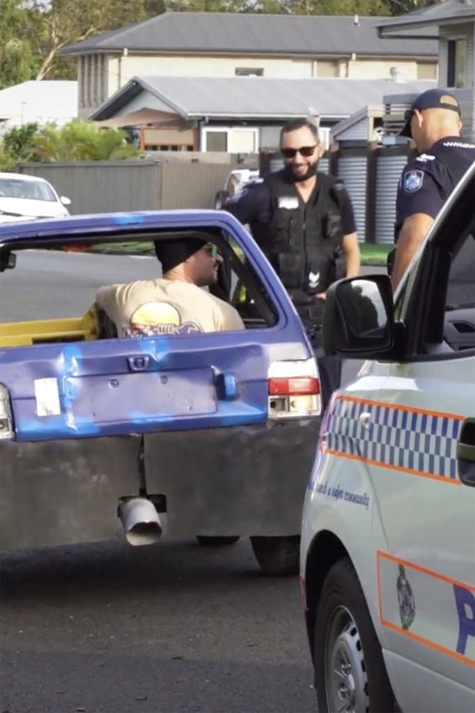 Sammy Eyles' clown car did not have number plates, as seen in the TikTok video.