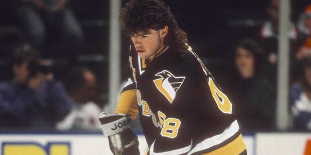 Jaromír Jagr of the Pittsburgh Penguins warms up prior to the start of a game against the New Jersey Devils in 1990 at the Brendan Byrne Arena in East Rutherford, N.J.