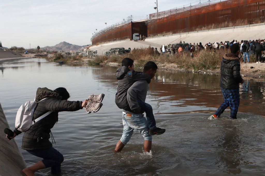 Children at the border.