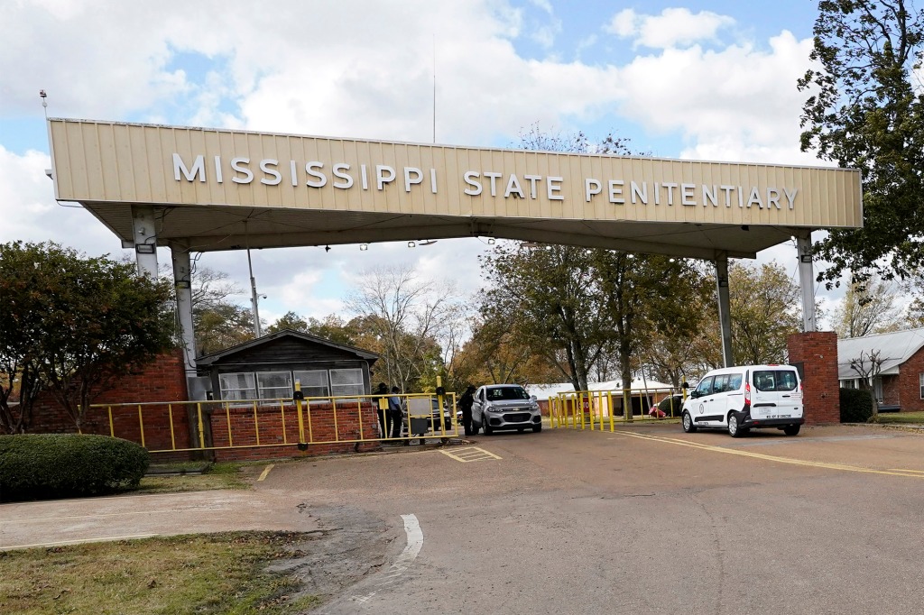 Traffic leaves the front gate to the Mississippi State Penitentiary