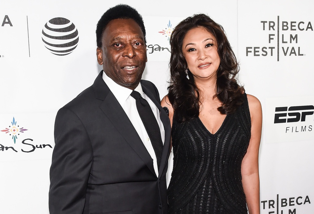 Marcia Aoki met Pelé when she was a teenager at a party in the 1980s. They reunited years later -- the year he split from Lemos -- and married in 2016.