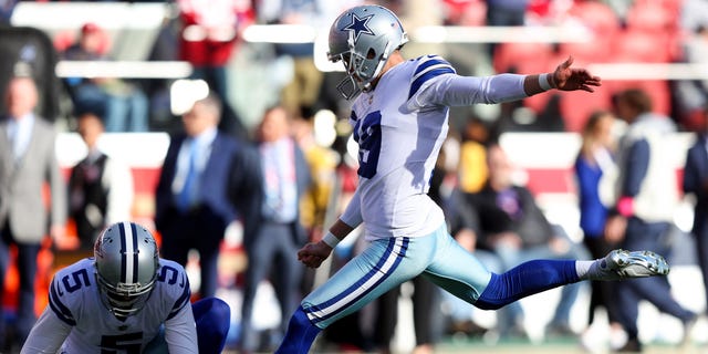 Brett Maher #19 of the Dallas Cowboys warms up prior to a game against the San Francisco 49ers in the NFC Divisional Playoff game at Levi's Stadium on January 22, 2023 in Santa Clara, California.