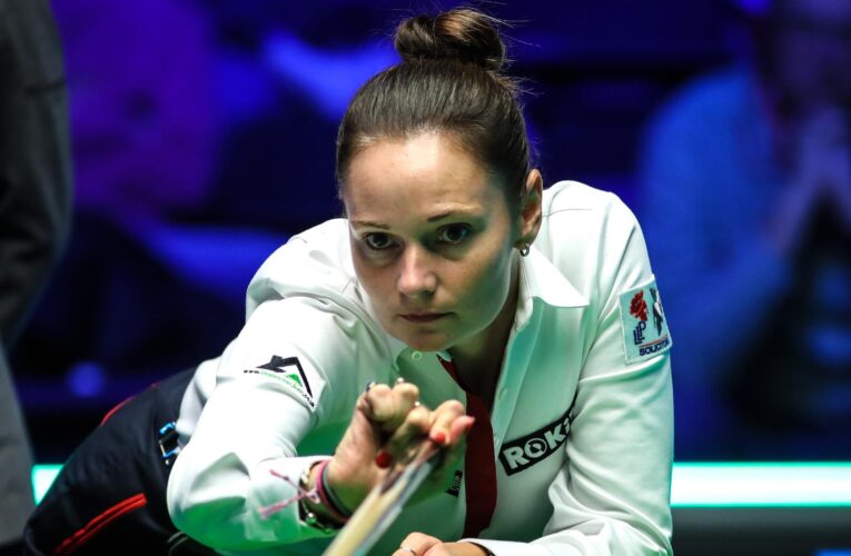 Reanne Evans beats Mark Lloyd in 6 Red World Championship qualifying for first win since gaining tour card