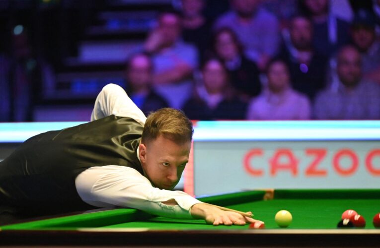 Judd Trump with the advantage over Mark Williams after rollercoaster afternoon at The Masters