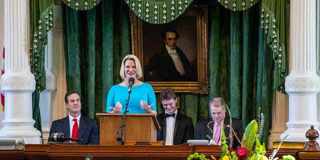 Texas Land Commissioner Dawn Buckingham sworn in as state's first female head of the agency.