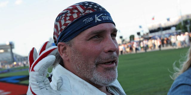 Robbie Knievel jumped 21 Hummers before the IRL's Bombardier Learjet 550 at Texas Motor Speedway in Fort Worth, Texas, June 7, 2008. 