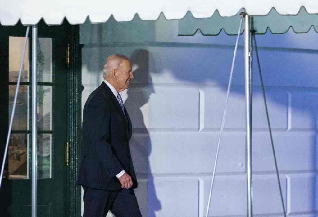 US President Joe Biden makes his way to board Marine One.