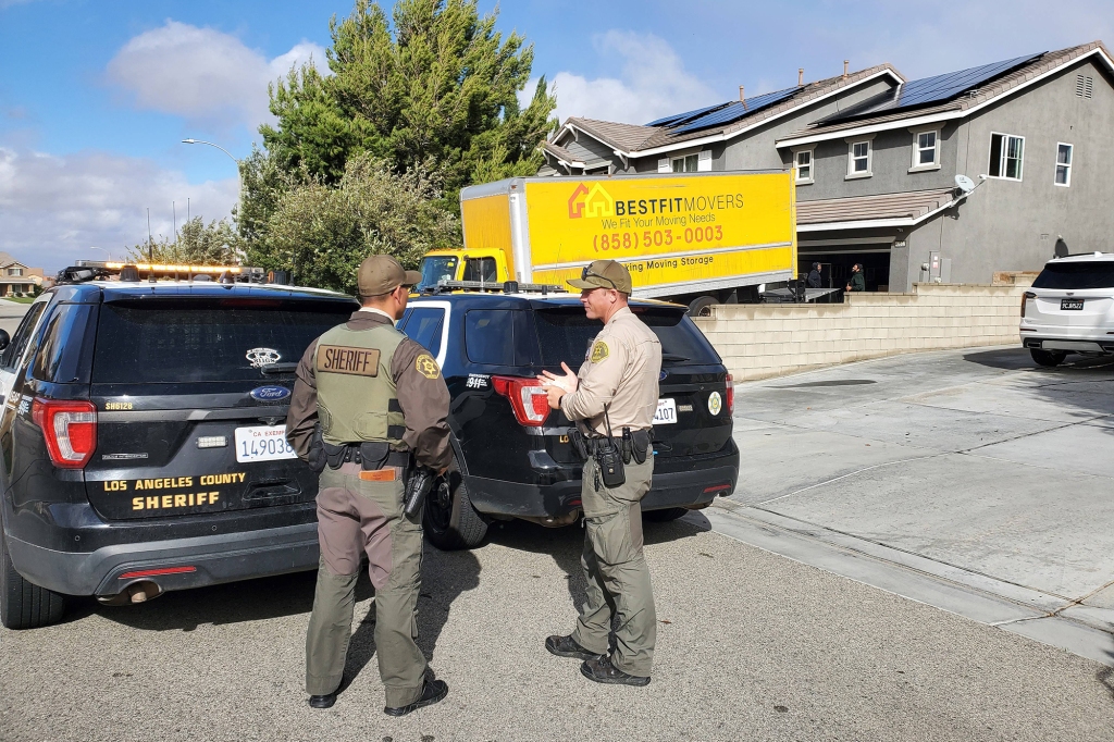 Police and removal trucks are seen at Aaron Carters Lancaster home as Aaron's on-off girlfriend Melanie Martin is inside the house.
