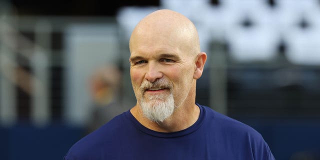 Defensive coordinator Dan Quinn of the Dallas Cowboys during warmups against the Chicago Bears Oct. 30, 2022, in Arlington, Texas.