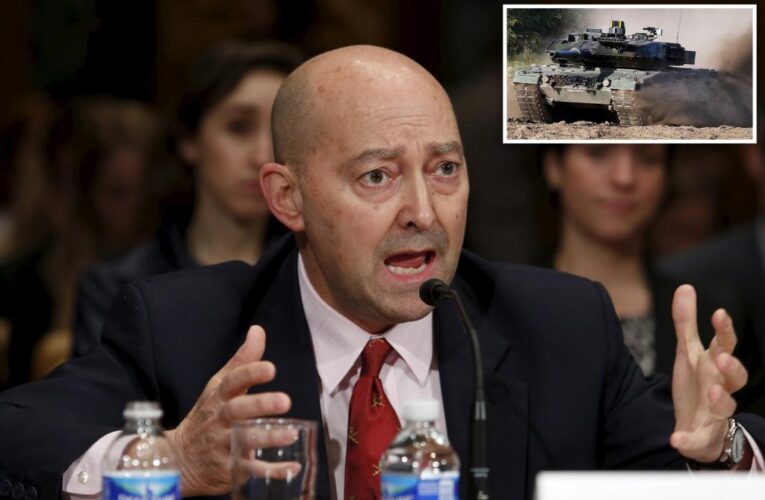 Ex-NATO commander Stavridis says tanks ‘real problem’ for Putin