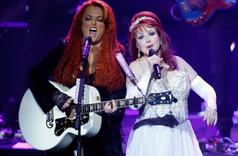 Wynonna Judd ‘healed’ by touring after mother Naomi’s death