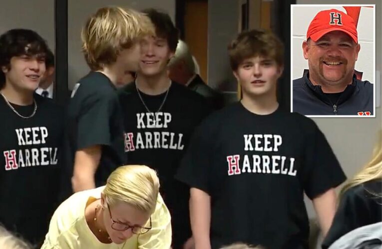 Texas coach John Harrell backed by students after suspension over 400-pushup punishment