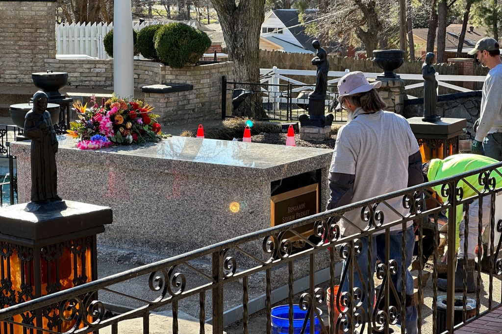 Benjamin Keough's grave moved at Graceland to make room for Lisa Marie Presley