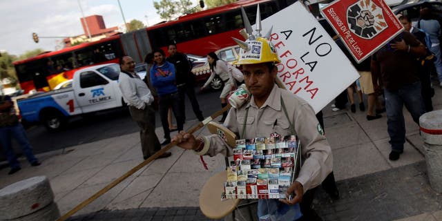 A street vendor selling cigarettes in Mexico