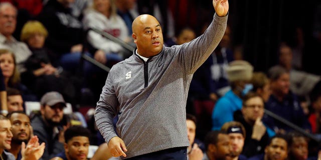 Penn State head coach Micah Shrewsberry instructs his team as they play Rutgers during the first half of a game in Piscataway, N.J., Tuesday, Jan. 24, 2023. 