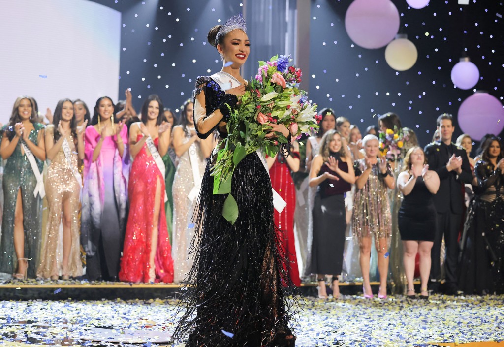 Miss U.S. R'Bonney Gabriel is crowned Miss Universe during the 71st Miss Universe pageant in New Orleans, Louisiana, U.S. January 14, 2023.Â  REUTERS/Jonathan Bachman
71st Miss Universe pageant