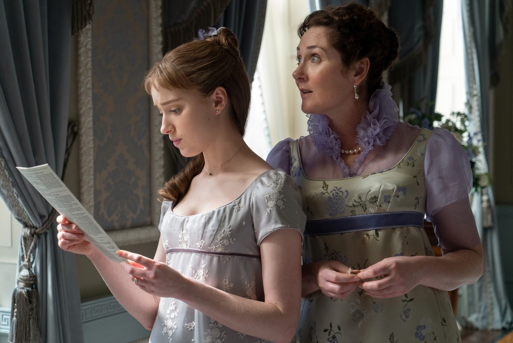 BRIDGERTON, from left: Phoebe Dynevor, Ruth Gemmell, ‘Diamond of the First Water', (Season 1, ep. 101, aired Dec. 25, 2020). photo: Liam Daniel / ©Netflix / Courtesy Everett Collection