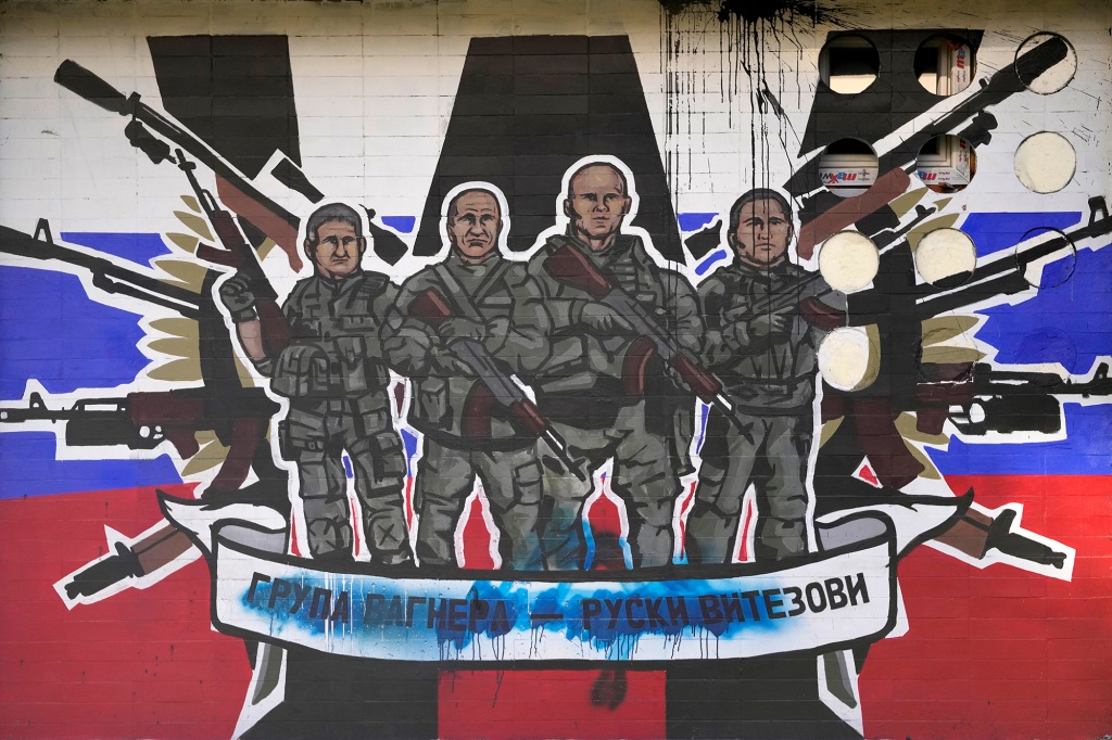 A mural depicting mercenaries of Russia's Wagner Group, who have been leading the fight for control of Soledar. 