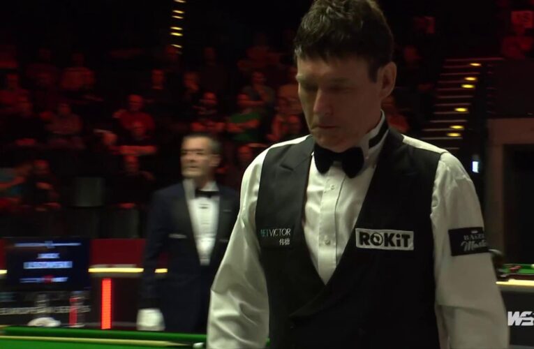 Jimmy White has to leave the arena during Jack Lisowski German Masters clash: ‘He’s got something in his eye!’