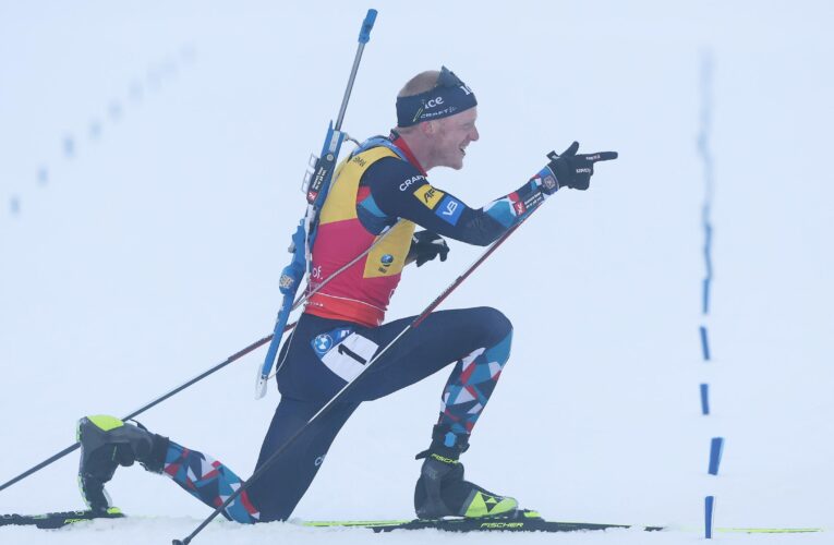 Johannes Thingnes Boe completes collection as Simon comes from tenth to win world gold