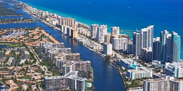 Hollywood, Florida, lies on the coast between Fort Lauderdale and Miami, and was named after the showbiz town in California.