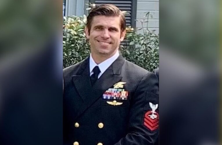 Navy SEAL killed in free-fall parachute training accident in Arizona