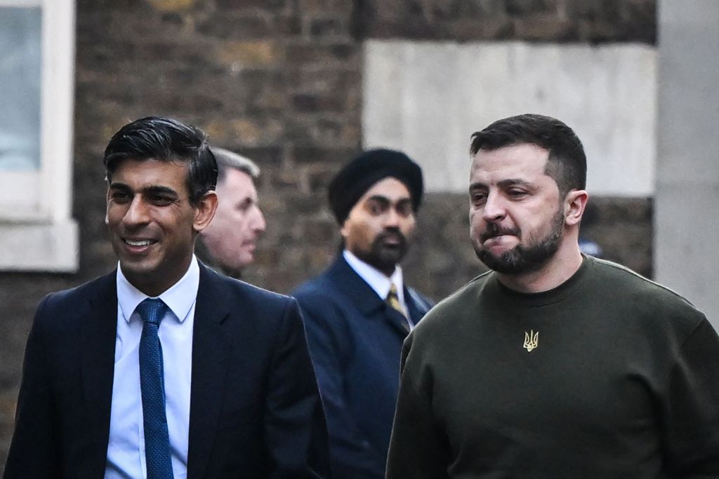 President Volodymyr Zelensky arrives at 10 Downing Street with Rishi Sunak.