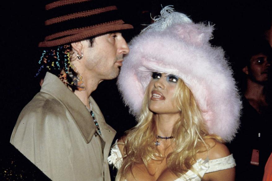 Tommy Lee and Pamela Anderson during The 1999 MTV Video Music Awards