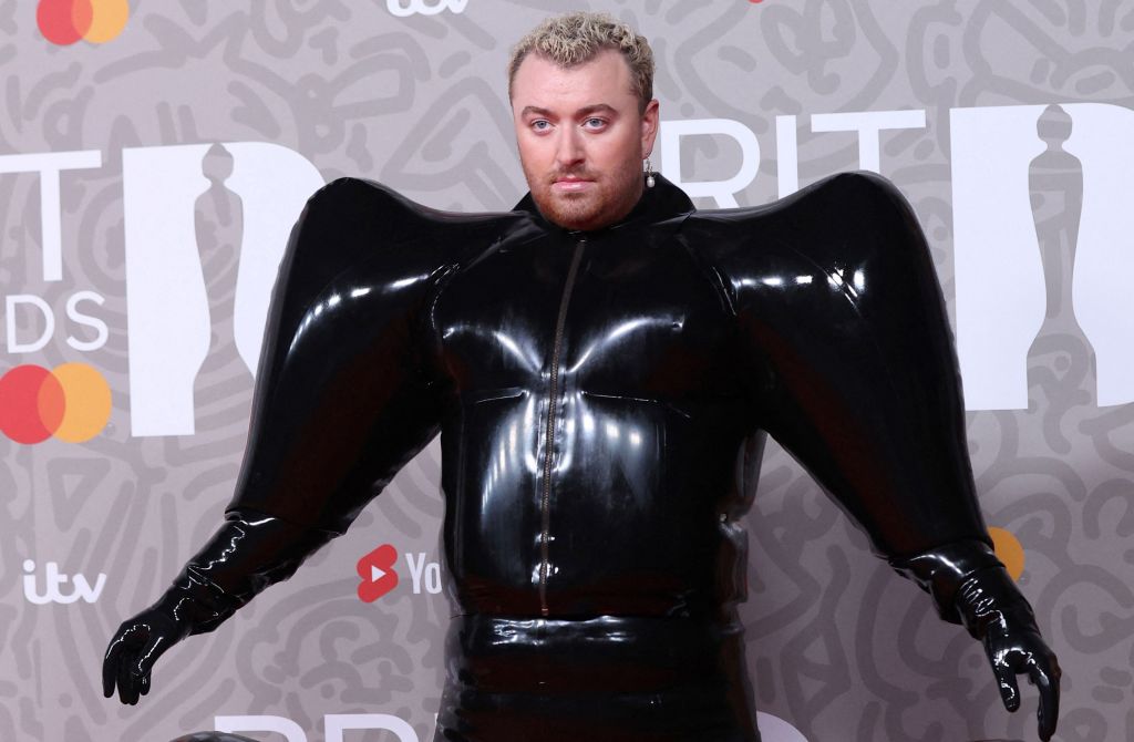 TOPSHOT - British singer Sam Smith poses on the red carpet upon arrival for the BRIT Awards 2023 in London on February 11, 2023. (Photo by ISABEL INFANTES / AFP) / RESTRICTED TO EDITORIAL USE  NO POSTERS  NO MERCHANDISE NO USE IN PUBLICATIONS DEVOTED TO ARTISTS (Photo by ISABEL INFANTES/AFP via Getty Images)
TOPSHOT-BRITAIN-ENTERTAINMENT-MUSIC-AWARD-BRITS-PHOTOCALL