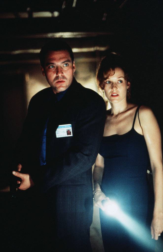 Tom Sizemore, Penelope Ann Miller
The Relic - 1996